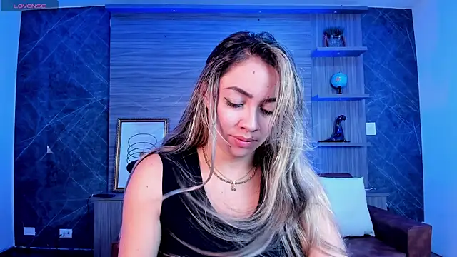 Snapshot of Alessia_Taylorr chatting on September 18, 2025, 11:46 am Alessia Taylorr online show from September 18, 2025, 11:46 am