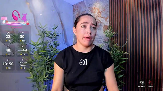 Snapshot of Alessia_Taylorr chatting on October 10, 2025, 12:39 pm Alessia Taylorr online show from October 10, 2025, 12:39 pm