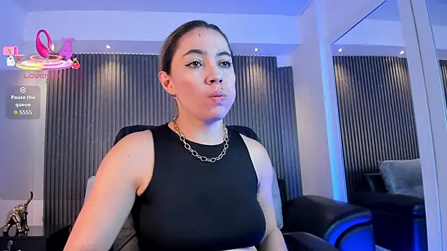 Snapshot of Alessia_Taylorr chatting on November 26, 2025, 11:54 am Alessia Taylorr online show from November 26, 2025, 11:54 am