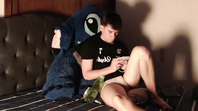 Snapshot of harry_greg21 chatting on February 17, 2026, 1:47 am harry greg21 online show from February 17, 2026, 1:47 am