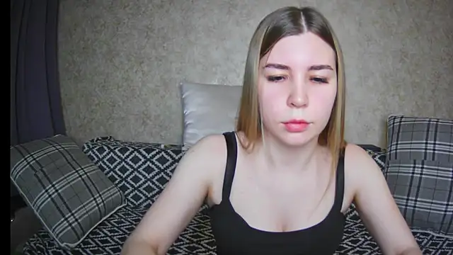 ElllaNuar online show from December 11, 2024, 2:30 am