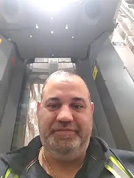 Snapshot of your_man85 chatting on March 9, 2025, 6:39 am your man85 online show from March 9, 2025, 6:39 am