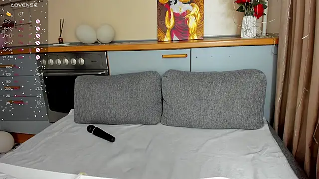 Snapshot of miissblonde chatting on September 29, 2025, 2:18 am miissblonde online show from September 29, 2025, 2:18 am