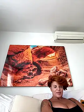 Selvaggia official83 online show from November 7, 2025, 11:48 am