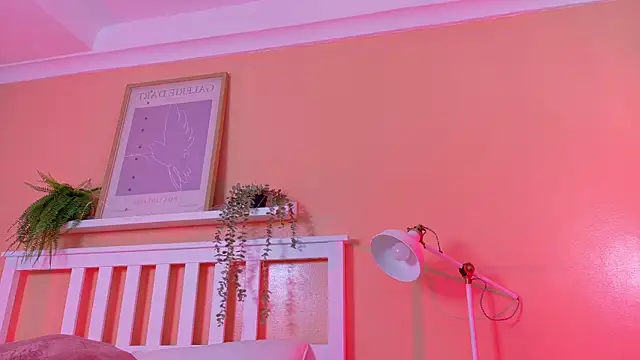 Snapshot of KendalMilleer chatting on December 5, 2025, 10:25 am KendalMilleer online show from December 5, 2025, 10:25 am