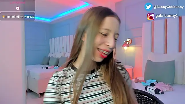 Snapshot of gabi_bunny chatting on November 10, 2025, 5:18 pm gabi bunny online show from November 10, 2025, 5:18 pm