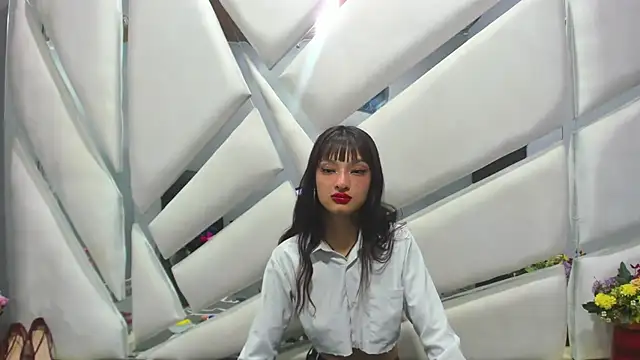 Snapshot of Aurora_18 chatting on February 23, 2025, 12:30 am Aurora 18 online show from February 23, 2025, 12:30 am