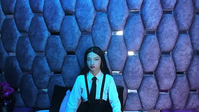 Snapshot of Aurora_18 chatting on September 19, 2025, 2:32 pm Aurora 18 online show from September 19, 2025, 2:32 pm