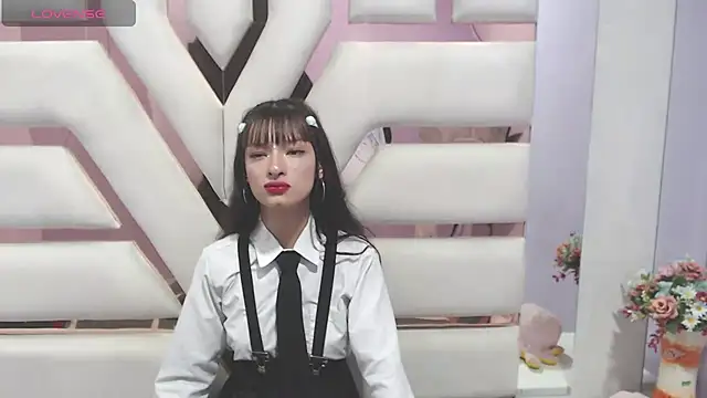 Snapshot of Aurora_18 chatting on February 27, 2025, 12:46 am Aurora 18 online show from February 27, 2025, 12:46 am