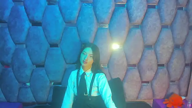 Snapshot of Aurora_18 chatting on September 30, 2025, 2:01 pm Aurora 18 online show from September 30, 2025, 2:01 pm