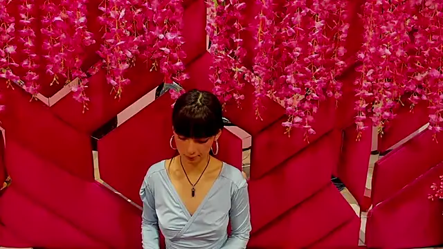 Snapshot of Aurora_18 chatting on February 7, 2025, 9:04 pm Aurora 18 online show from February 7, 2025, 9:04 pm