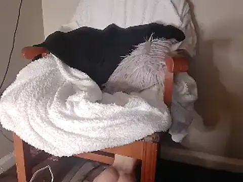 Snapshot of SpAzZ1234 chatting on March 9, 2025, 6:39 am SpAzZ1234 online show from March 9, 2025, 6:39 am