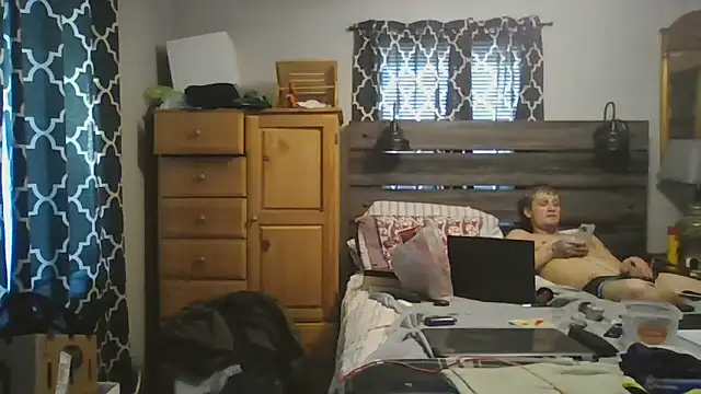 Snapshot of SpAzZ1234 chatting on March 11, 2025, 12:50 pm SpAzZ1234 online show from March 11, 2025, 12:50 pm