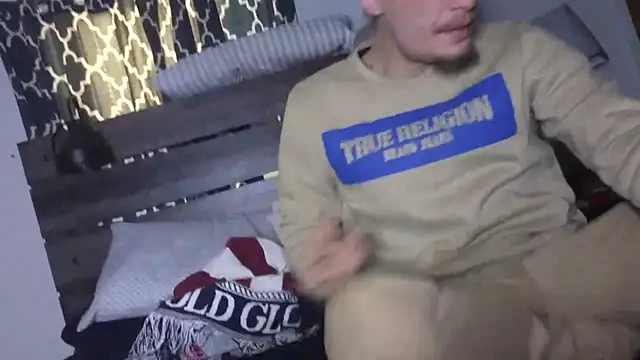 SpAzZ1234 online show from February 1, 2026, 10:19 pm