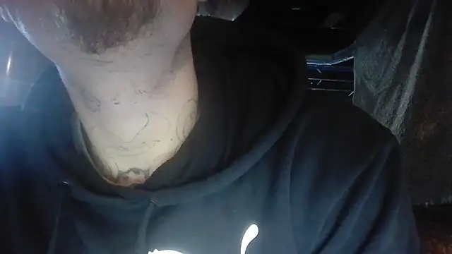 Snapshot of SpAzZ1234 chatting on March 21, 2025, 5:32 am SpAzZ1234 online show from March 21, 2025, 5:32 am