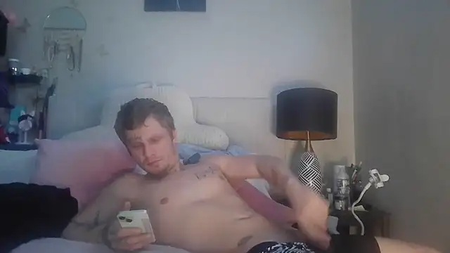 Snapshot of SpAzZ1234 chatting on March 17, 2025, 6:11 pm SpAzZ1234 online show from March 17, 2025, 6:11 pm