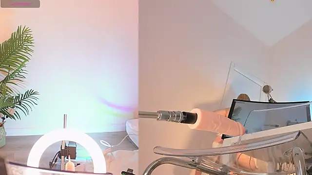 Snapshot of Sexydoll112 chatting on October 30, 2025, 1:04 am Sexydoll112 online show from October 30, 2025, 1:04 am