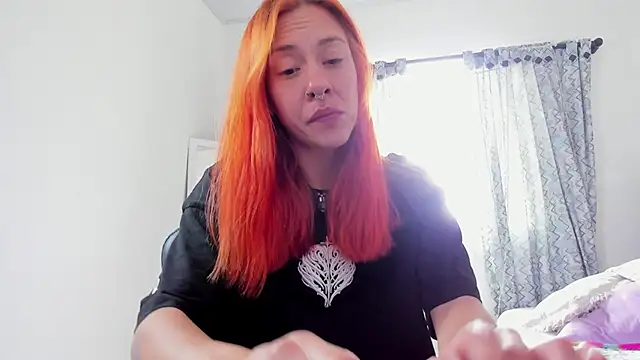 Snapshot of alejandrafitt chatting on July 8, 2026, 4:40 pm alejandrafitt online show from July 8, 2026, 4:40 pm