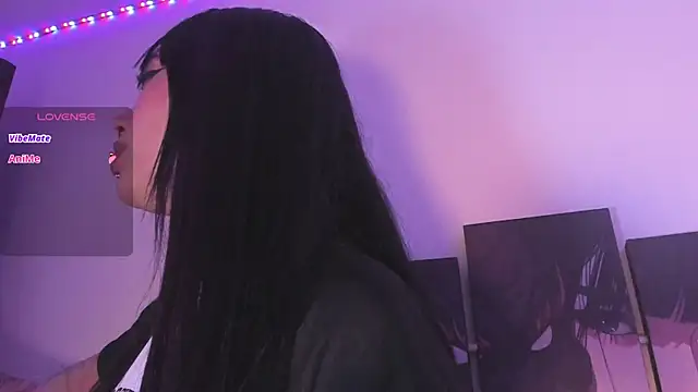 Akari1 Mischief online show from March 4, 2026, 4:09 am