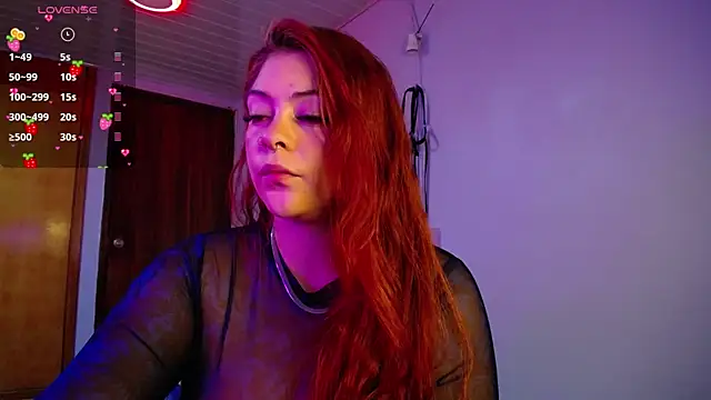 Snapshot of Layna_cold chatting on March 4, 2025, 12:33 pm Layna cold online show from March 4, 2025, 12:33 pm