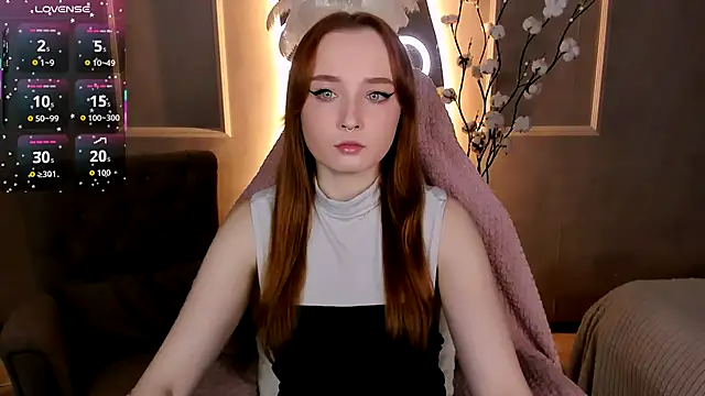 Emma Chery online show from November 20, 2025, 5:41 am