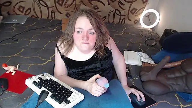 Snapshot of MiniNatalie chatting on March 11, 2025, 4:30 am MiniNatalie online show from March 11, 2025, 4:30 am