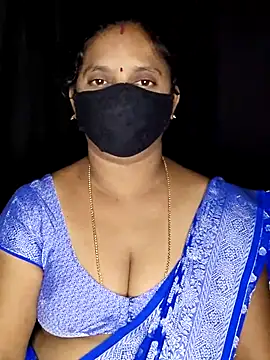 vintage-vibs online show from November 8, 2025, 5:49 pm