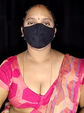 Snapshot of vintage-vibs chatting on November 7, 2025, 5:39 pm vintage-vibs online show from November 7, 2025, 5:39 pm