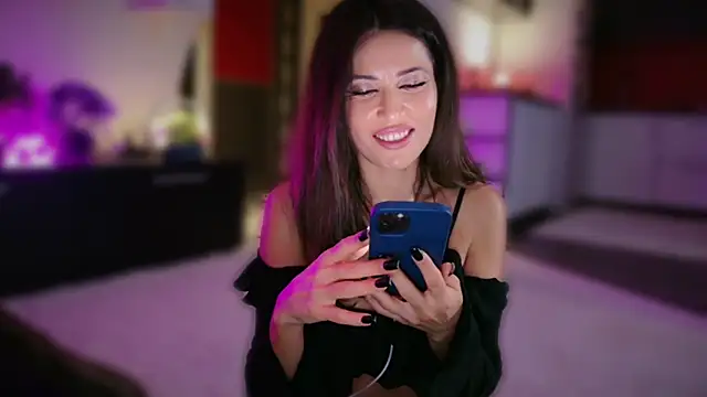 Snapshot of MissSmiley26 chatting on November 28, 2025, 9:26 pm MissSmiley26 online show from November 28, 2025, 9:26 pm