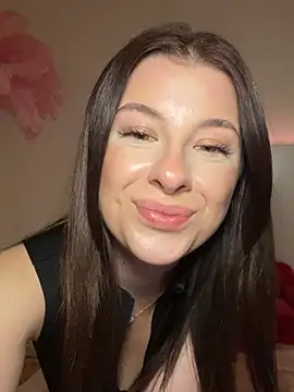 Mia-Minou online show from February 16, 2026, 11:24 pm