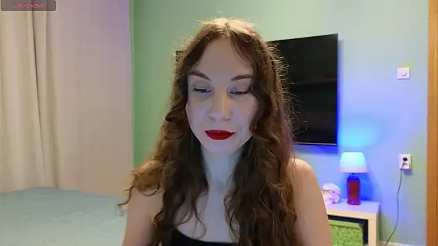 Snapshot of i_can_fix_you chatting on November 30, 2025, 2:18 pm i can fix you online show from November 30, 2025, 2:18 pm