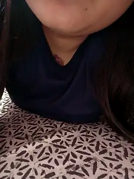 SHUBHI880 online show from October 2, 2025, 4:21 pm