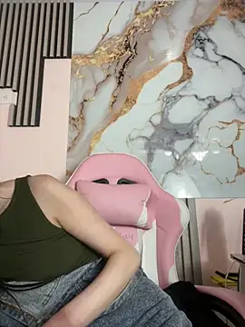 Snapshot of Isabella_21x chatting on February 11, 2026, 1:00 pm Isabella 21x online show from February 11, 2026, 1:00 pm