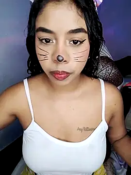 Snapshot of Fanny_Klean chatting on October 28, 2025, 4:35 am Fanny Klean online show from October 28, 2025, 4:35 am