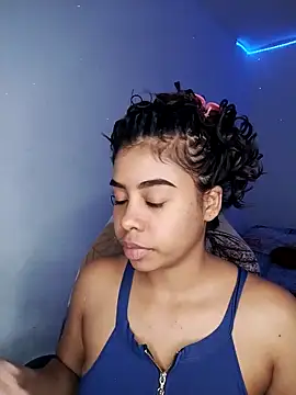 Snapshot of Fanny_Klean chatting on November 7, 2025, 2:38 am Fanny Klean online show from November 7, 2025, 2:38 am