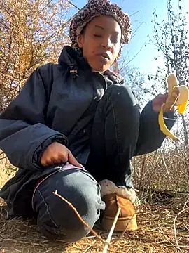 KimiAqua online show from November 20, 2025, 3:12 pm