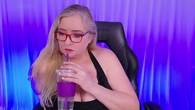 KatDSinclair online show from January 19, 2025, 6:00 pm