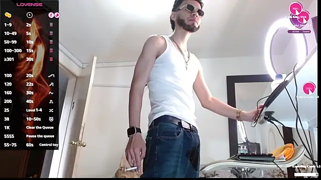 Snapshot of badanyboy chatting on January 12, 2026, 3:19 pm badanyboy online show from January 12, 2026, 3:19 pm