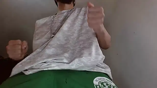 Snapshot of badanyboy chatting on October 23, 2025, 10:36 am badanyboy online show from October 23, 2025, 10:36 am