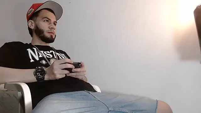 Snapshot of badanyboy chatting on October 26, 2025, 8:26 am badanyboy online show from October 26, 2025, 8:26 am