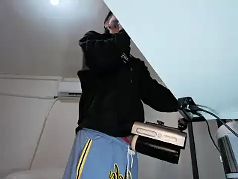 Snapshot of badanyboy chatting on April 12, 2026, 1:20 am badanyboy online show from April 12, 2026, 1:20 am