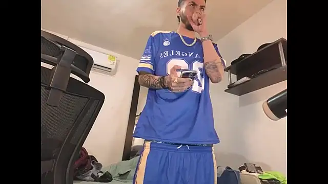 Snapshot of badanyboy chatting on March 28, 2026, 10:00 pm badanyboy online show from March 28, 2026, 10:00 pm