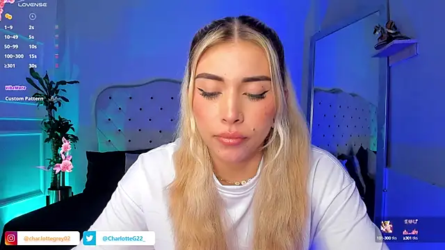 Snapshot of charlotte__grey chatting on March 4, 2025, 11:22 pm charlotte grey online show from March 4, 2025, 11:22 pm