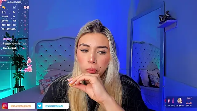 Snapshot of charlotte__grey chatting on March 7, 2025, 7:49 pm charlotte grey online show from March 7, 2025, 7:49 pm