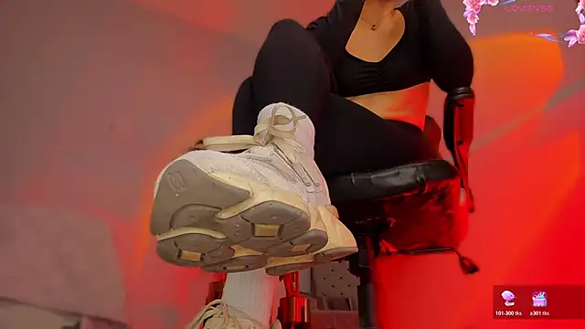 charlotte  grey online show from March 27, 2026, 8:21 pm