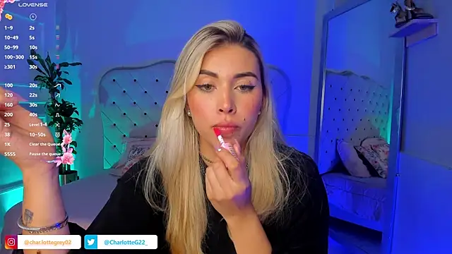 Snapshot of charlotte__grey chatting on March 5, 2025, 8:53 pm charlotte grey online show from March 5, 2025, 8:53 pm