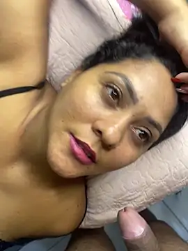 Snapshot of mayemarc chatting on January 13, 2026, 8:57 pm mayemarc online show from January 13, 2026, 8:57 pm