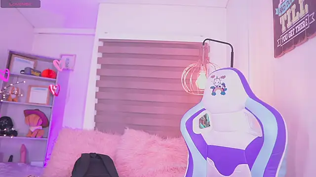 Snapshot of madelyn_rose_ chatting on September 23, 2025, 1:23 am madelyn rose online show from September 23, 2025, 1:23 am