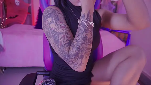 Snapshot of madelyn_rose_ chatting on October 31, 2025, 2:52 am madelyn rose online show from October 31, 2025, 2:52 am