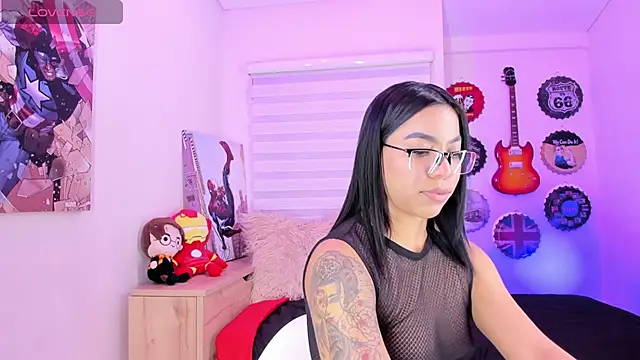 Snapshot of madelyn_rose_ chatting on March 12, 2025, 4:08 am madelyn rose online show from March 12, 2025, 4:08 am